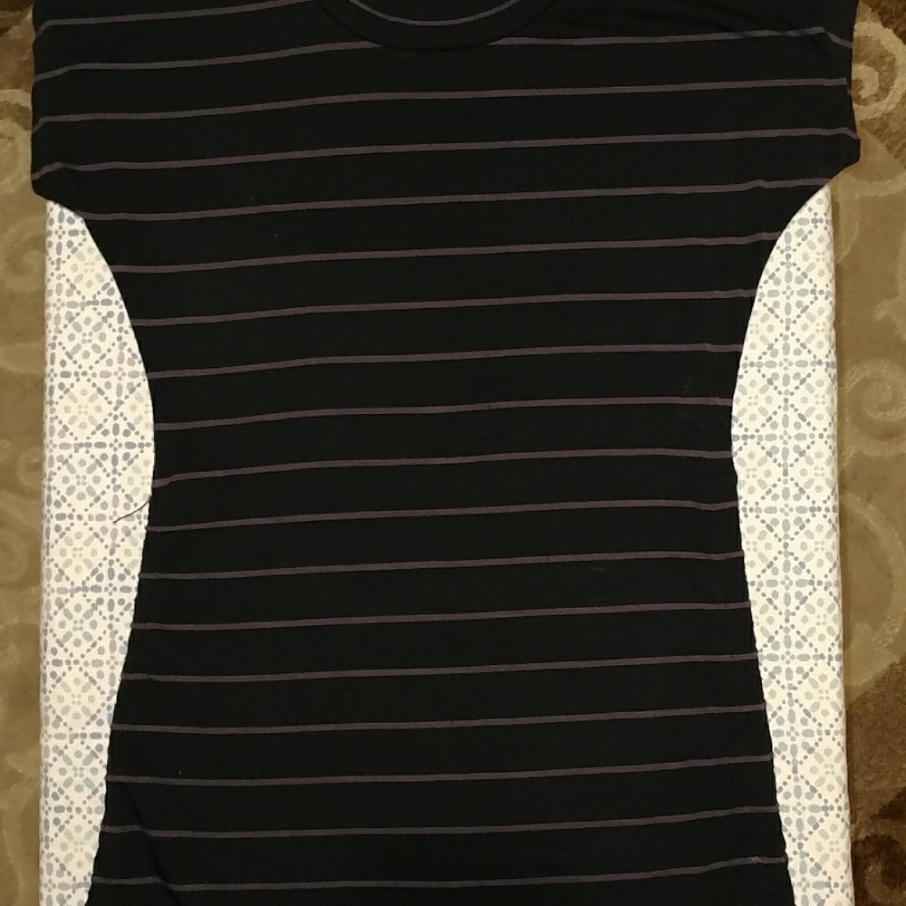 Maurices form fitting t-shirt